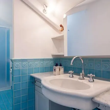 Gioia House לינה וארוחת בוקר 2*